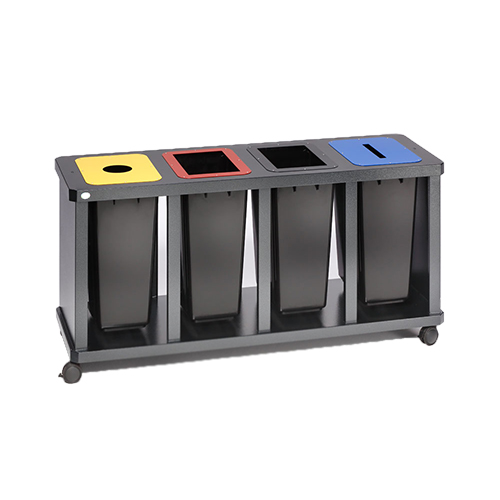 Modellbeispiel: Recyclingstation mit 4 Einwürfen und Plastikbehältern sowie Rollen Art. 35614 und Art. 35615 (Rollen)
